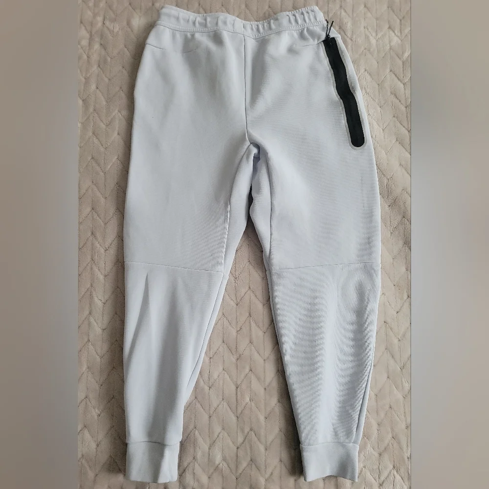 NIKE SMALL - Picture 4 of 10